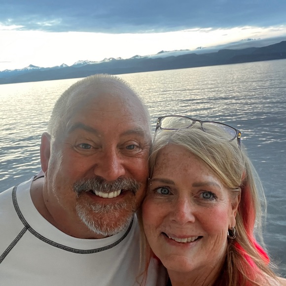 Meet your Posher, Annie & her family - Picture 1 of 10